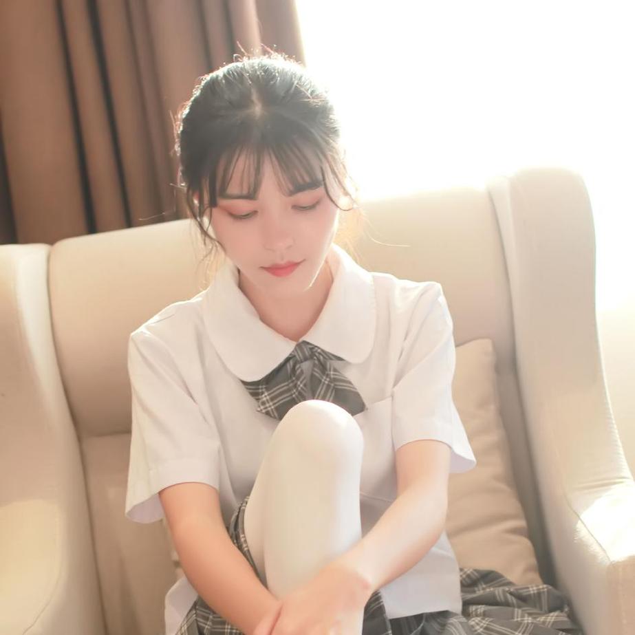 花式展现美，一尾阿梓azusa阿圆的摄影技术在图包中若隐若现