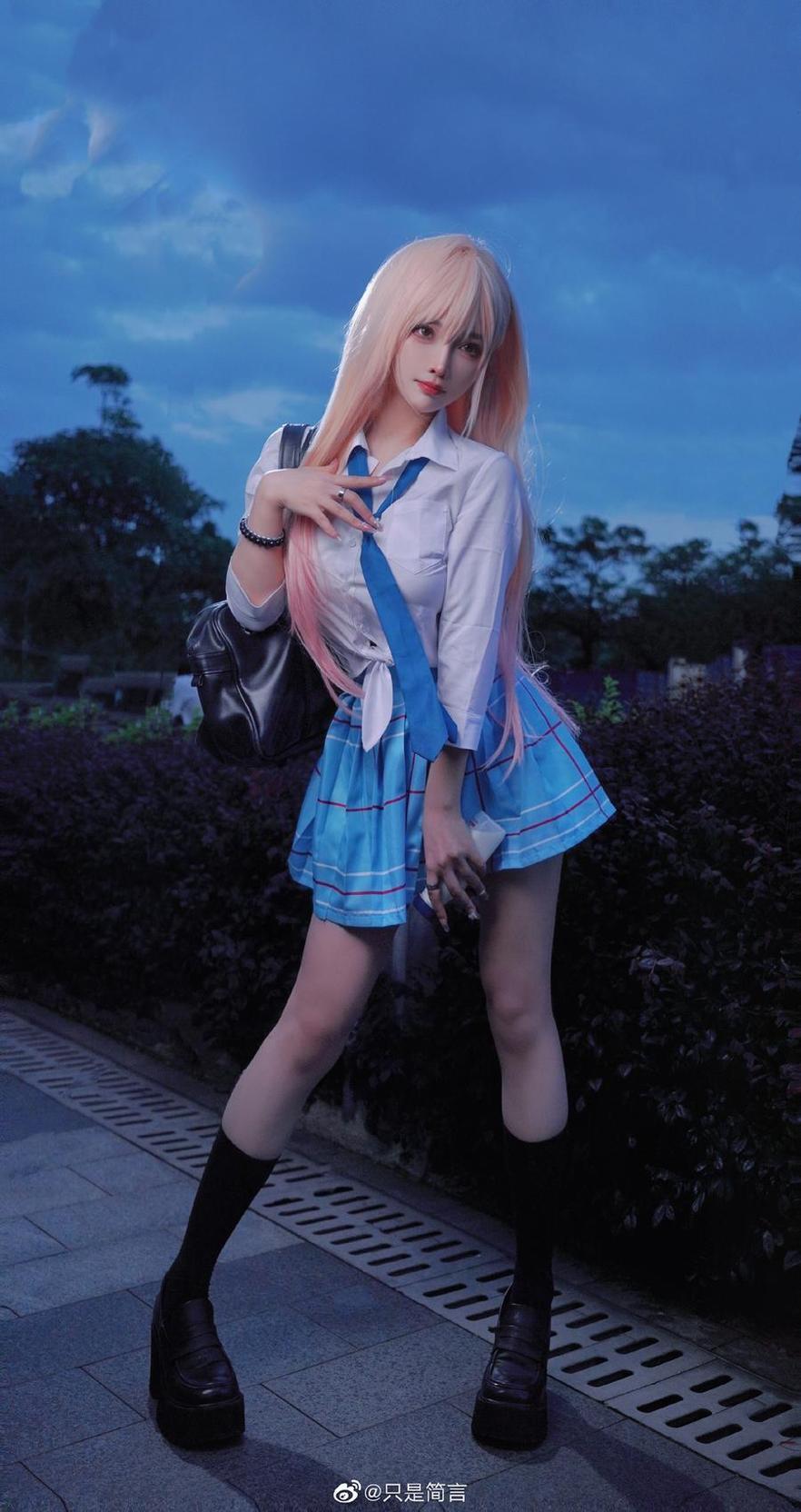 只是简言cos免费图包高清，还原cosplayer最真实的一面