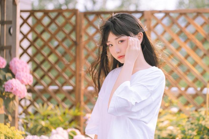 爆吉少女喵小吉超美照片，令人陶醉