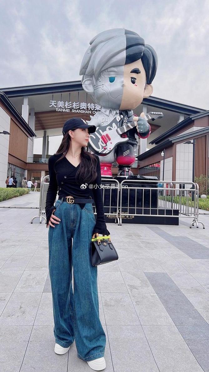 小女巫露娜全部回放，惊艳的cos图片集合