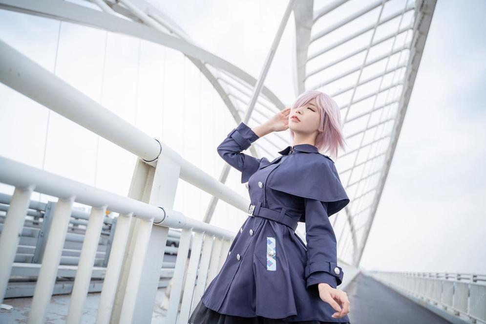 浏览这个精选的cos照片，其中既包括实际的cosplay，也包括爱老师phd怎么了