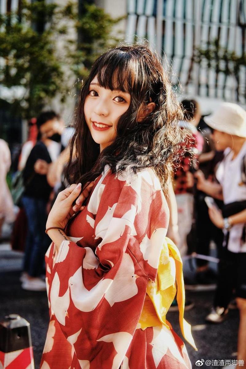 只有一张照片，也能感受到舞小喵地狱王女玉藻前的代表之美。