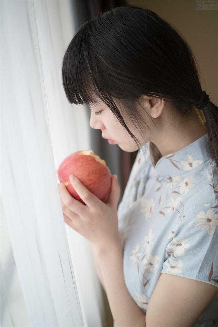 需要一份超美的照片吗？西尔酱汉服相册是你的不二选择。